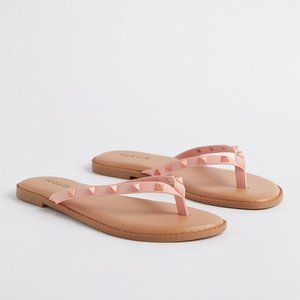 Torrid STUDDED FLIP FLOP - FAUX LEATHER CORAL (WW) - SIZE 10    New WITHOUT Tags